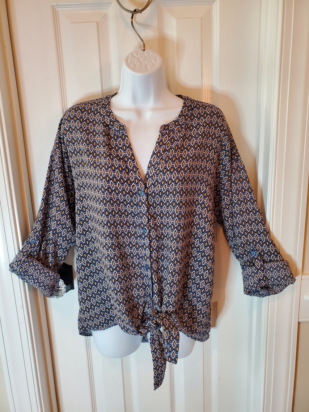Pleione Geometric Tie-Front Blouse | Size M